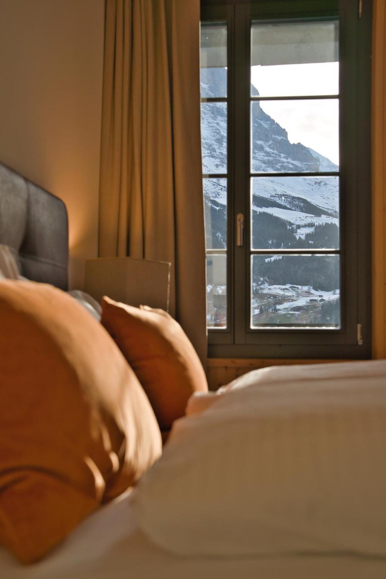 Eiger View Alpine Lodge กรินเดลวัลด์ ภายนอก รูปภาพ