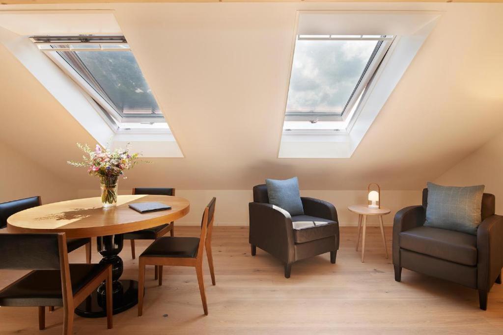 Eiger View Alpine Lodge กรินเดลวัลด์ ภายนอก รูปภาพ